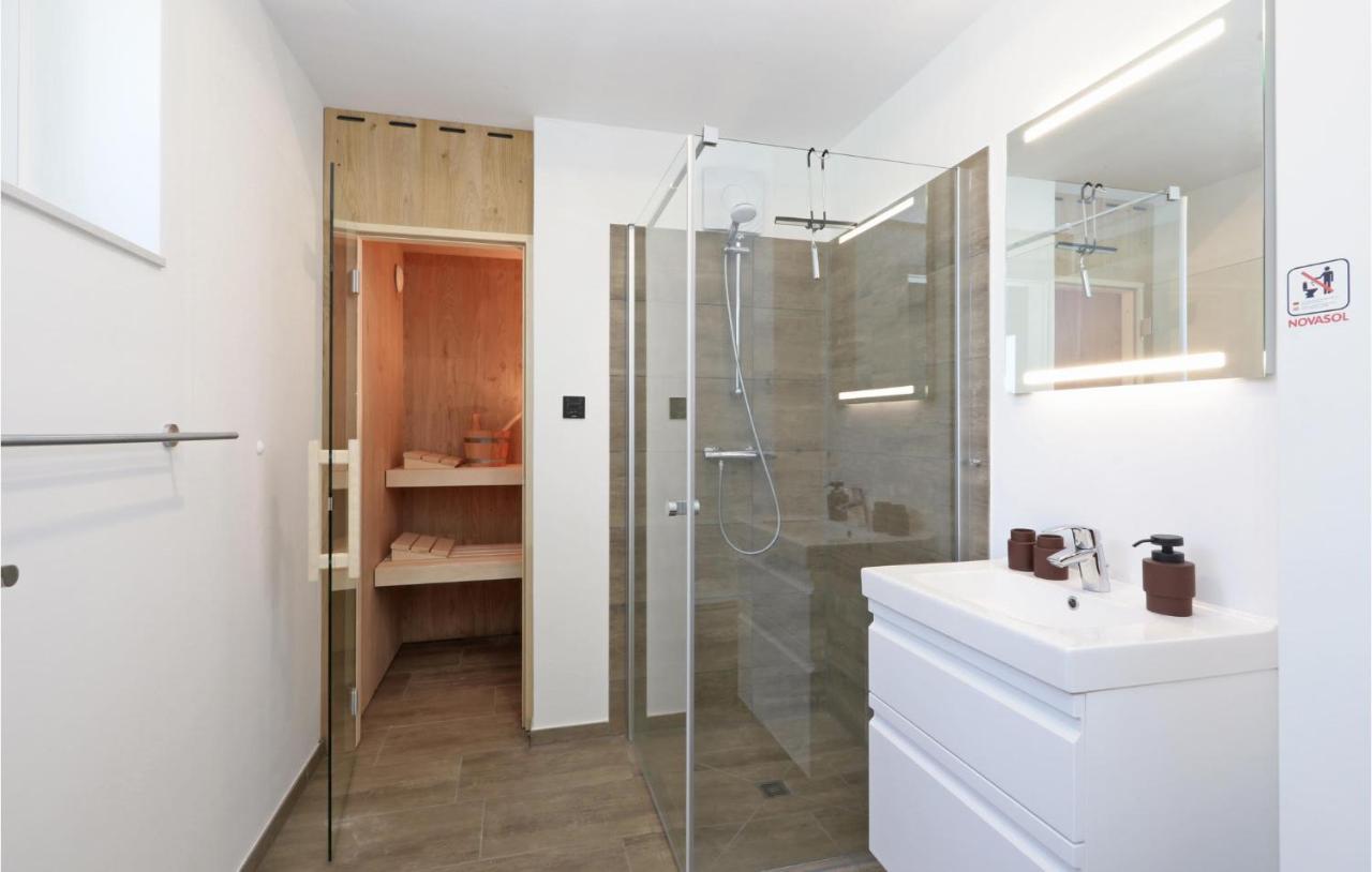 3 Bedroom Stunning Home In Lembruch-Duemmer See Экстерьер фото